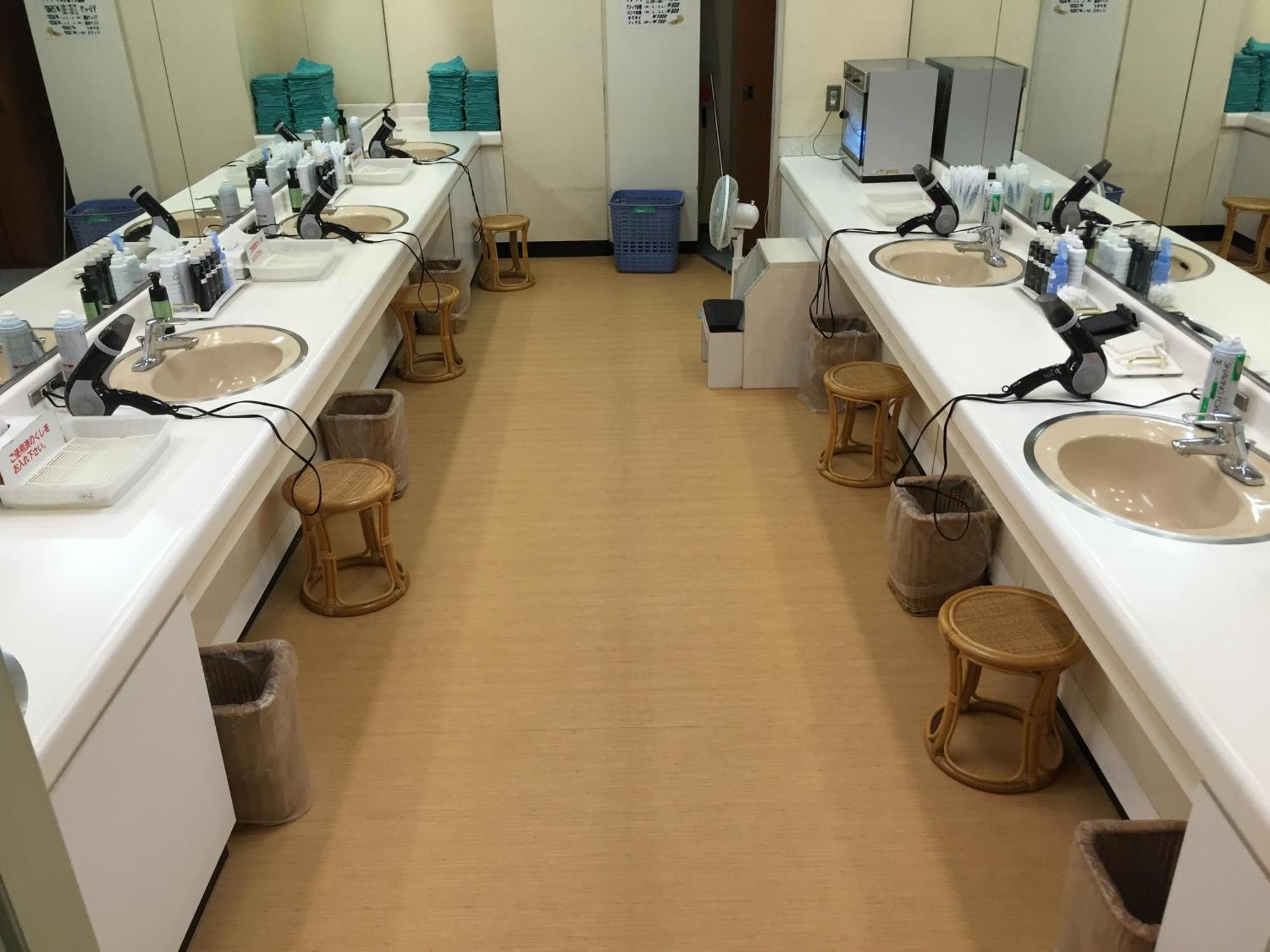 Capsule&Spa Grand Sauna Hirosima Kültér fotó